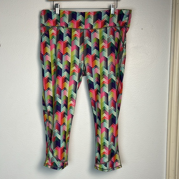 Athleta long sleeved top & Fabletics chevron workout leggings XXL GUC bundle - Picture 5 of 17